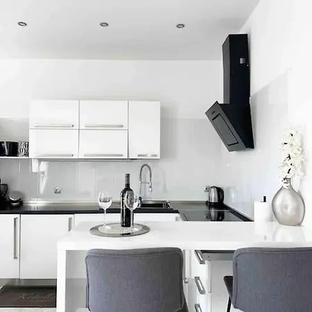 Apartment Modern For 2 In The Center Of The Town